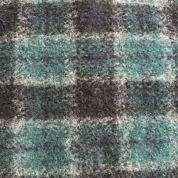 Wilfred Free | Aritzia wool blend off duty jacket green and black plaid - Picture 13 of 14